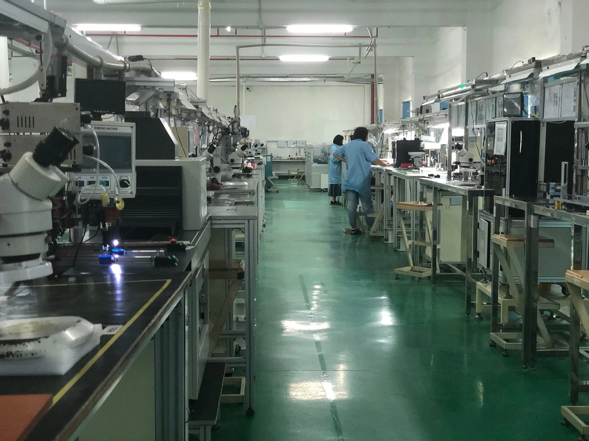 Production line scene showing station workflow and equipment layout (IMG_4481)